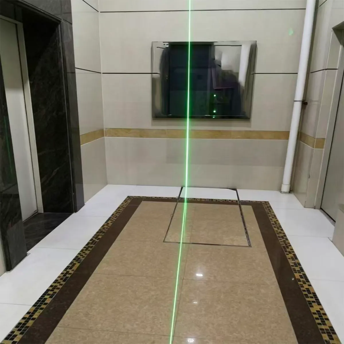 bright green laser line projection for precision alignment